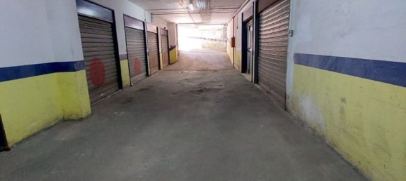  مرآب في Mugnano di Napoli, Italy 15متر مربع رقم 108591 3