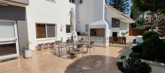 4 bedrooms Villa in Limassol, Cyprus No. 13744 4