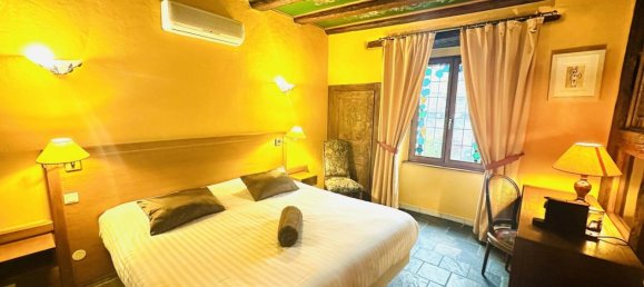 15 Schlafzimmer Gebäude in Bergheim, France, Nr. 238262 2