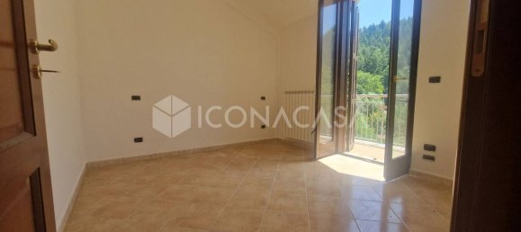 Квартира с 3 комнатами в Альфедена, Италия № 23246 8