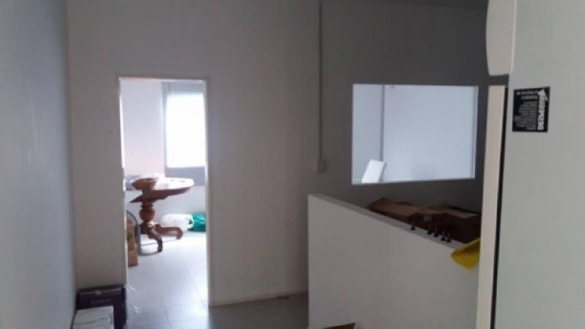 40m² Office in Tigre, Argentina No. 27511