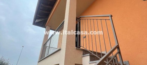 Apartamento de 3 divisões em Calvenzano, Italy N.º 8478 16