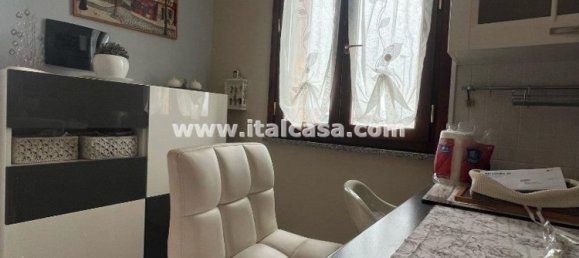 Apartamento de 3 divisões em Calvenzano, Italy N.º 8478 8