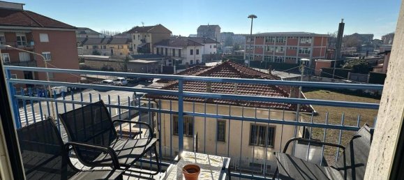 3 rooms Apartment in Orbassano, Italy No. 111617 8