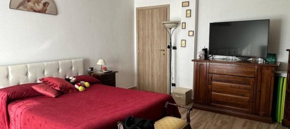 3 rooms Apartment in Orbassano, Italy No. 111617 4