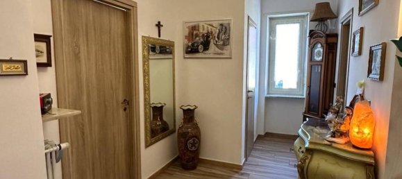 3 rooms Apartment in Orbassano, Italy No. 111617 3