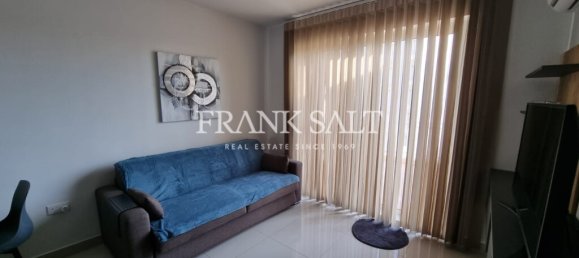 2 bedrooms Penthouse in Gzira, Malta No. 10934 3