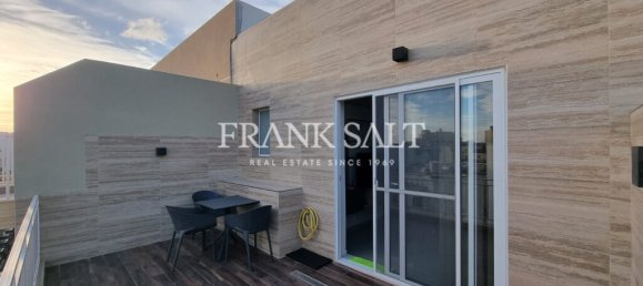 2 bedrooms Penthouse in Gzira, Malta No. 10934 7