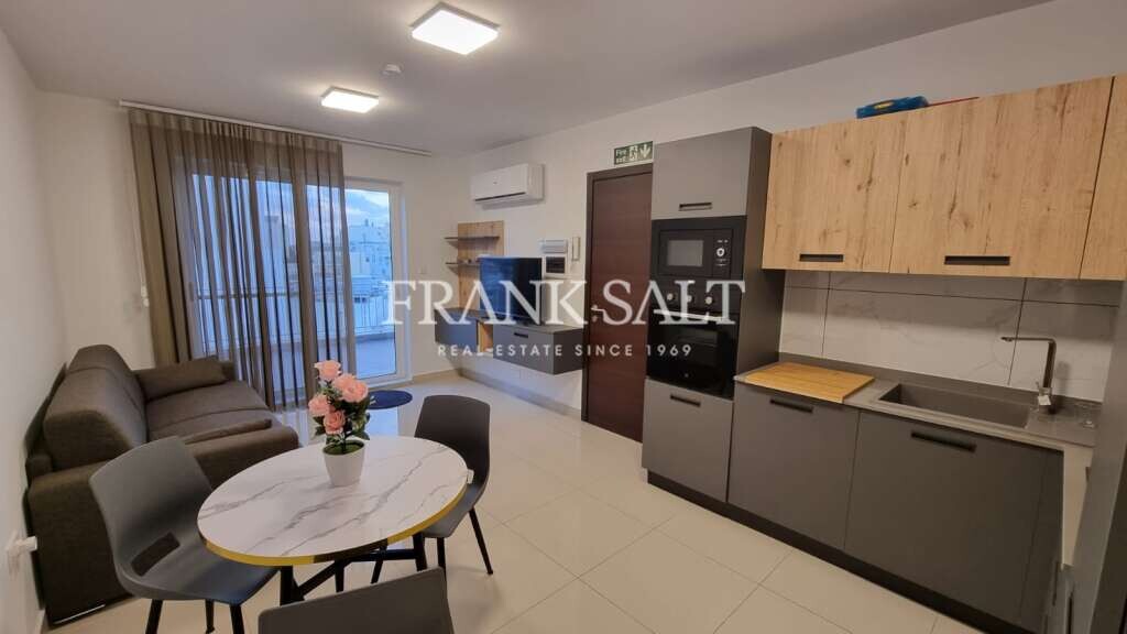 2 bedrooms Penthouse in Gzira, Malta No. 10934
