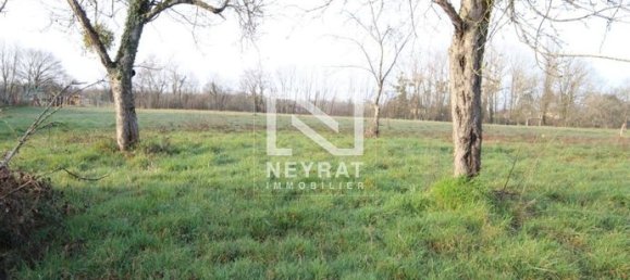 624m² Land in Saint-Germain-du-Bois, France No. 311863 3