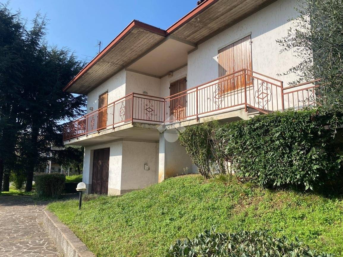 3 chambres Villa à Adro, Italy No. 78892