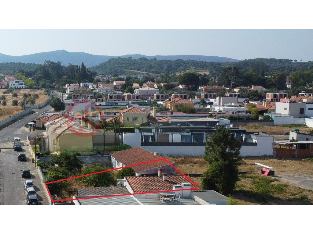 352m² Land in Setubal, Portugal No. 284433