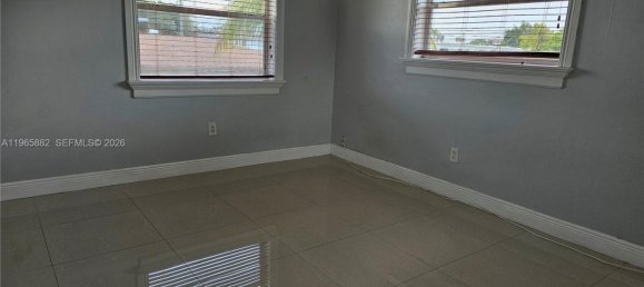 1 chambre appartement à louer à Miami, Miami-Dade, Florida, USA № 614399 5