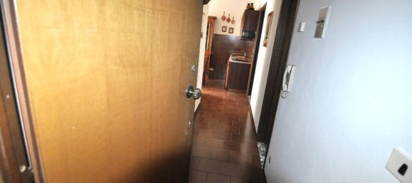 Квартира с 2 комнатами в Вернанте, Италия № 22081 15