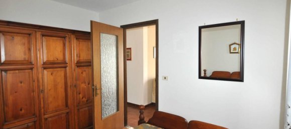 Квартира с 2 комнатами в Вернанте, Италия № 22081 9