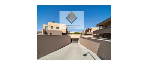 3 chambres Maison à Madalena, Portugal No. 139102 33