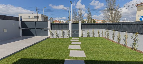 3 Schlafzimmer Villa in Cascais, Portugal, Nr. 238265 2