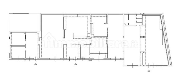 396m² Commercial property in Caltanissetta, Italy No. 350688 25