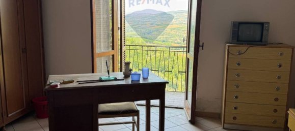 Casa de 7 habitaciónes en Aiello del Sabato, Italy No. 276659 19