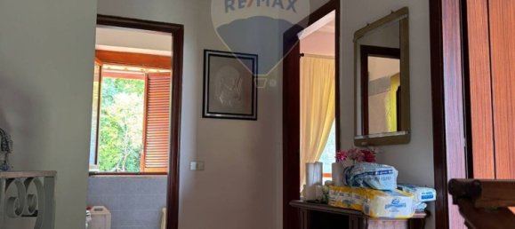 Casa de 7 habitaciónes en Aiello del Sabato, Italy No. 276659 12