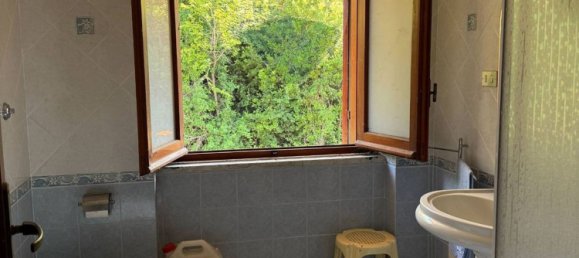 Casa de 7 habitaciónes en Aiello del Sabato, Italy No. 276659 13