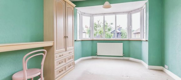 3 bedrooms House in Purley, United Kingdom No. 8068 9