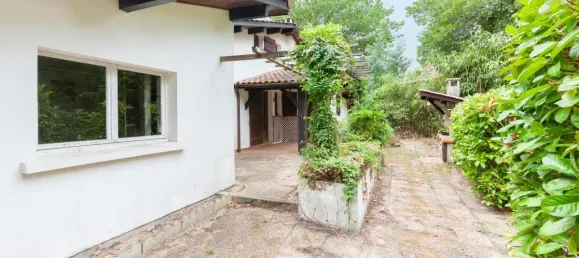 3 Schlafzimmer Haus in Mazerolles, France, Nr. 352738 5