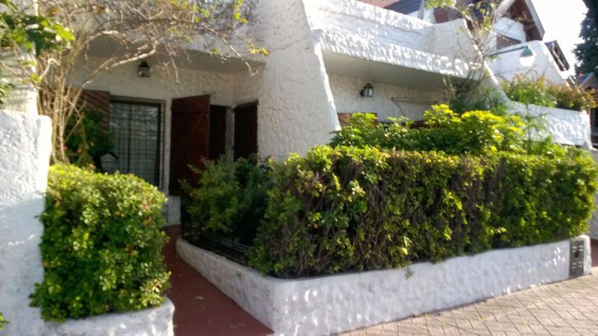2 bedrooms House in San Miguel, Argentina No. 7912