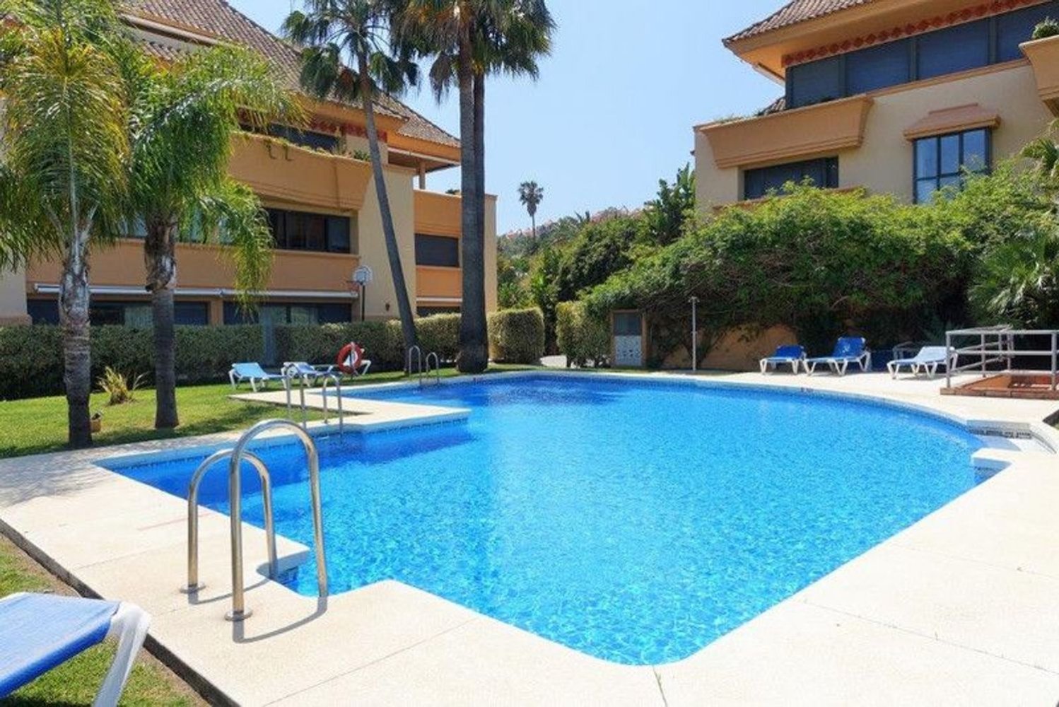 2 bedrooms Duplex in Marbella, Spain No. 47367