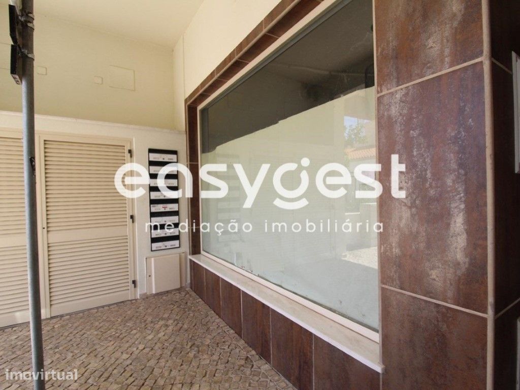 92m² Commercial property in Ferragudo, Portugal No. 46540