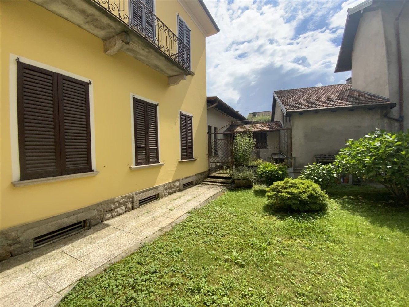 2-salle Appartement à Gignese, Italy No. 221479