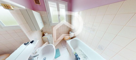 4 bedrooms House in Chateauroux, France No. 71276 34