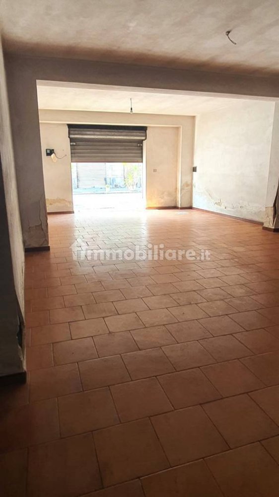 Entrepôt à Palermo, Italy 92m² No. 45030