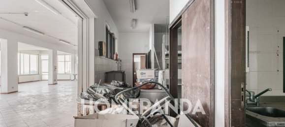 Propiedad comercial en Gioiosa Marea, Italy 448 m² No. 92902 3