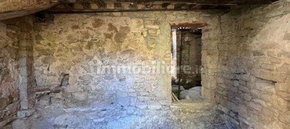 8 bedrooms House in Monte Castello di Vibio, Italy No. 67813 5