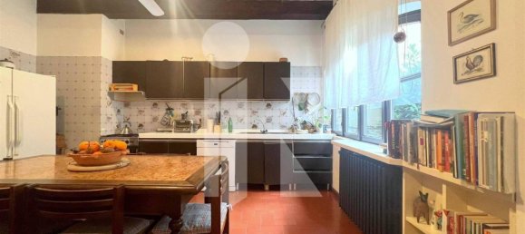 5 rooms Apartment in Mantua, Italy No. 244307 9