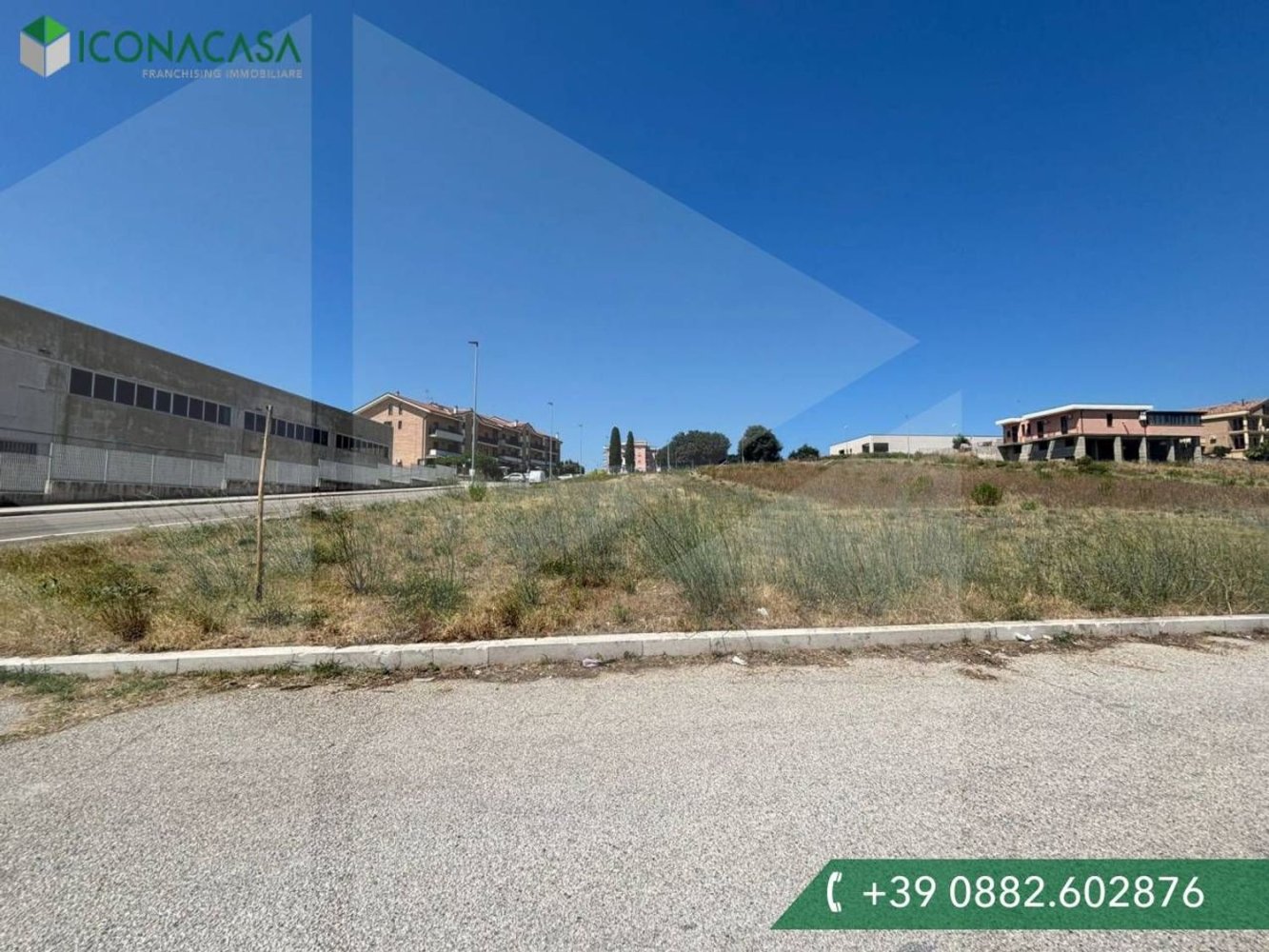 Terreno em Torremaggiore, Italy 4330 m² N.º 31378
