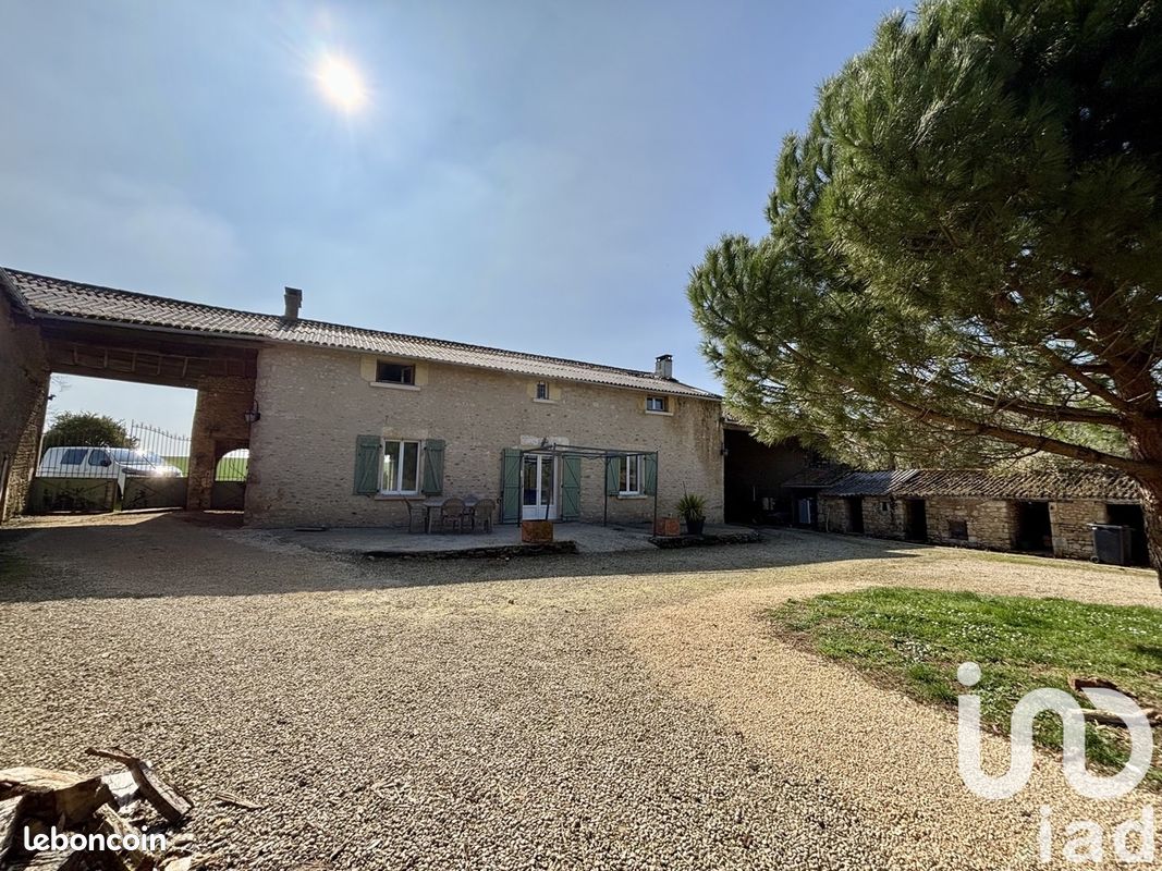 Casa T2 em Marnes, France N.º 293795