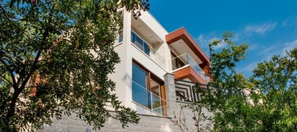 4 bedrooms Commercial property in Budva, Montenegro No. 83 7