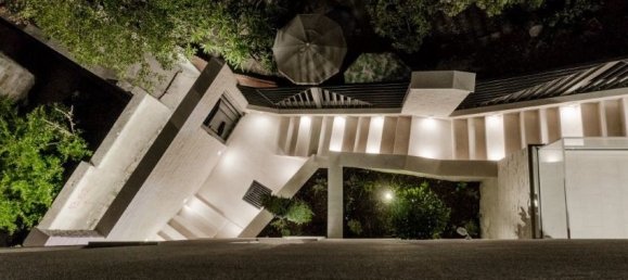 4 bedrooms Commercial property in Budva, Montenegro No. 83 8