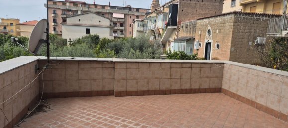 5غرفة شقة في Santa Maria a Vico, Italy رقم 298819 3