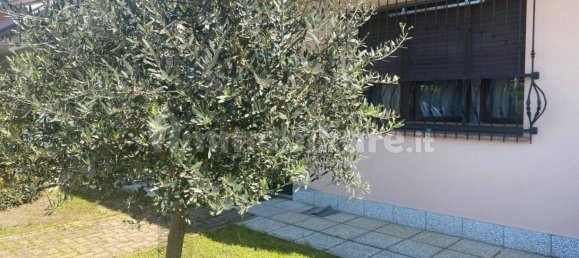 2 bedrooms Villa in Lagosanto, Italy No. 348827 2