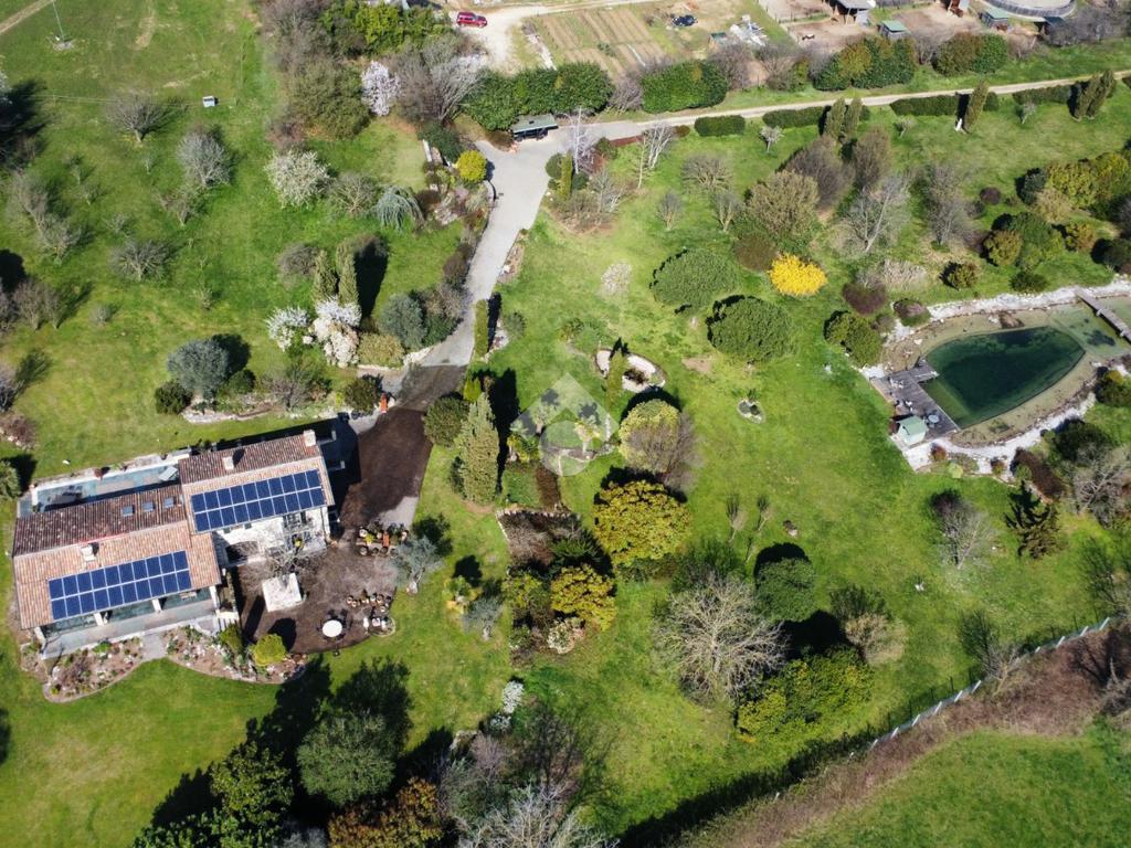 3 bedrooms Villa in Verona, Italy No. 60947