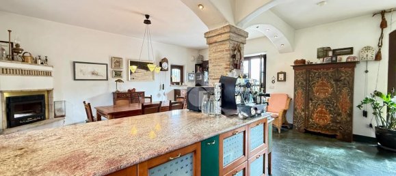 3 bedrooms Villa in Verona, Italy No. 60947 36