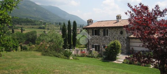 3 bedrooms Villa in Verona, Italy No. 60947 20