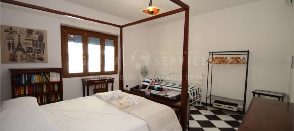 Квартира с 4 спальнями в Альгеро, Италия № 119632 10