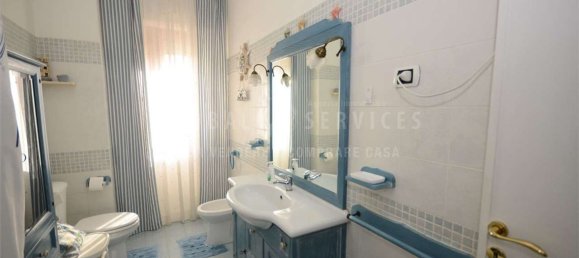 Квартира с 4 спальнями в Альгеро, Италия № 119632 18