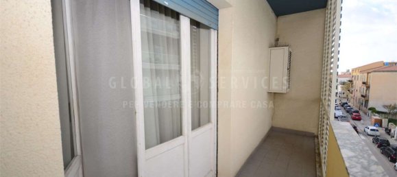 Квартира с 4 спальнями в Альгеро, Италия № 119632 15