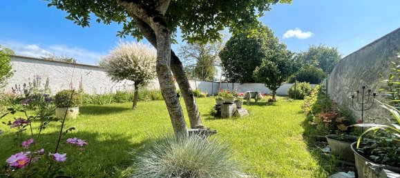 3 bedrooms House in Xermamenil, France No. 66159 5