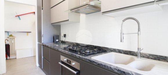 1 chambre Appartement à Milan, Italy No. 378872 4